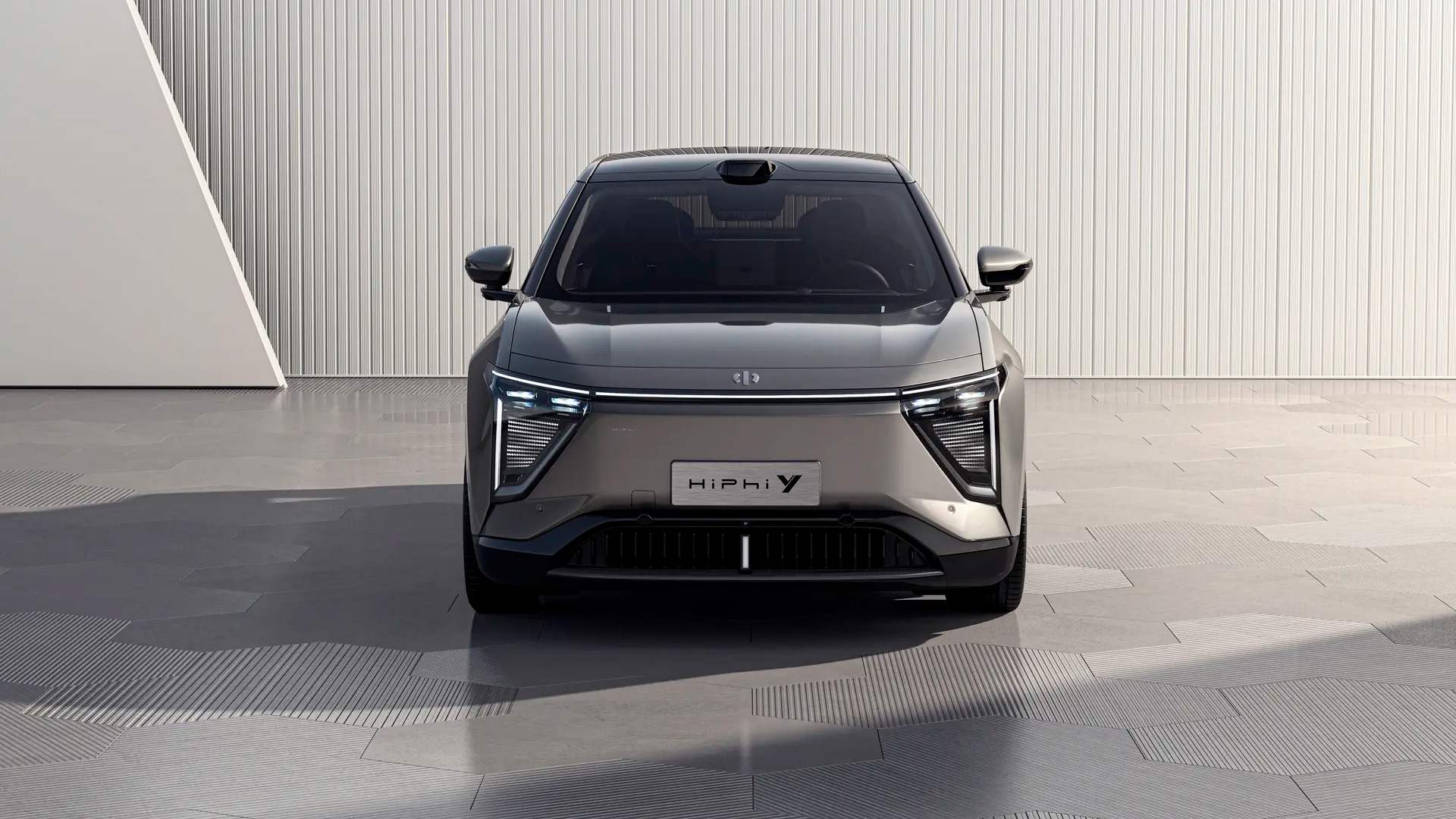 Електромобіль HiPhi Y